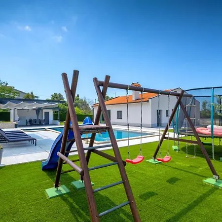 Villa Beautiful Dolores With Pool In Orsera