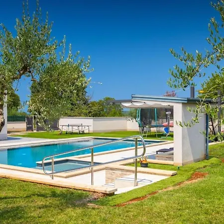 Beautiful Dolores With Pool In * Orsera