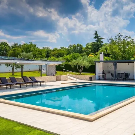 Villa Beautiful Dolores With Pool In Orsera