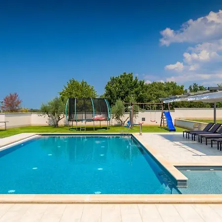 Villa Beautiful Dolores With Pool In Orsera